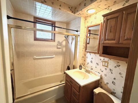 Tiny photo for 748 7th Street, Lasalle, IL 61301 (MLS # 12593469)