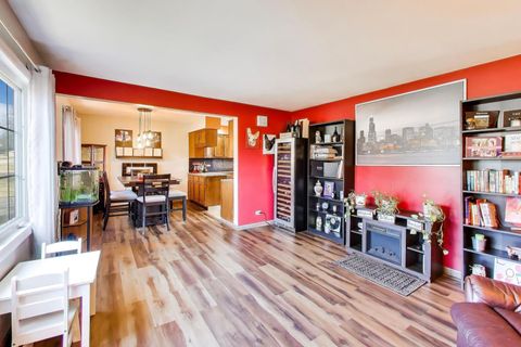 Tiny photo for 1075 Apricot Street, Hoffman Estates, IL 60169 (MLS # 12583065)