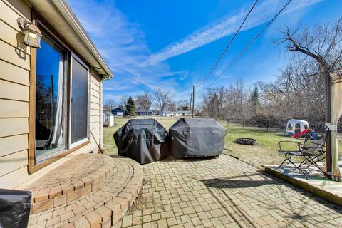 Tiny photo for 1075 Apricot Street, Hoffman Estates, IL 60169 (MLS # 12583065)