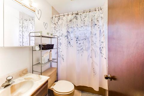 Tiny photo for 1075 Apricot Street, Hoffman Estates, IL 60169 (MLS # 12583065)