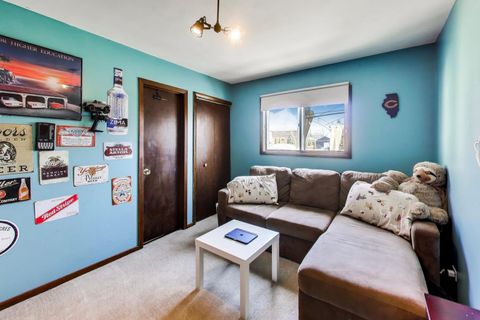 Tiny photo for 1075 Apricot Street, Hoffman Estates, IL 60169 (MLS # 12583065)