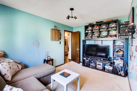 Tiny photo for 1075 Apricot Street, Hoffman Estates, IL 60169 (MLS # 12583065)