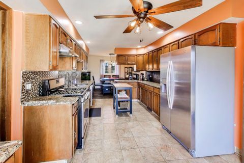 Tiny photo for 1075 Apricot Street, Hoffman Estates, IL 60169 (MLS # 12583065)