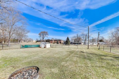 Tiny photo for 1075 Apricot Street, Hoffman Estates, IL 60169 (MLS # 12583065)