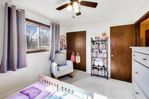 Tiny photo for 1075 Apricot Street, Hoffman Estates, IL 60169 (MLS # 12583065)