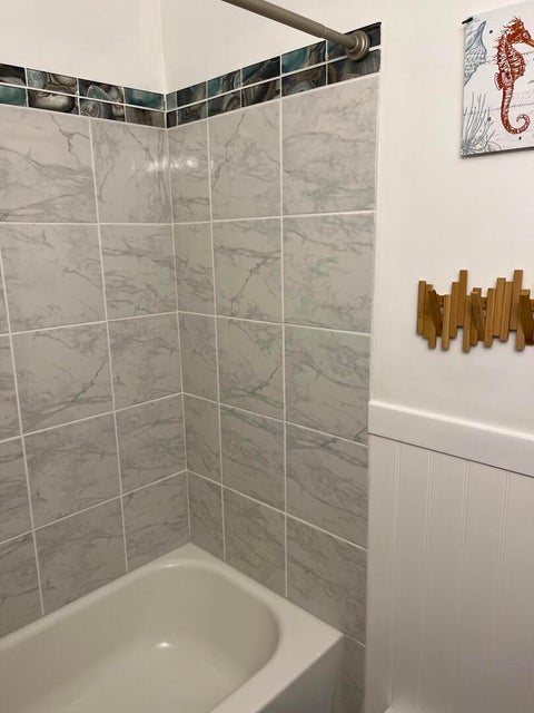Tiny photo for 38 N Bermuda Colony #6, Fox Lake, IL 60020 (MLS # 12782449)