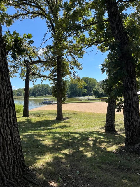 Tiny photo for 38 N Bermuda Colony #6, Fox Lake, IL 60020 (MLS # 12782449)