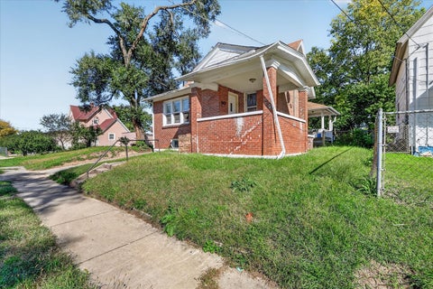 Tiny photo for 918 S 3rd Street, Rockford, IL 61104 (MLS # 12793052)