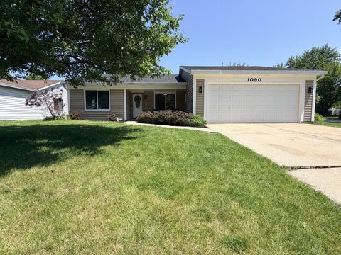 Photo of 1090 Crestwood Lane, Bolingbrook, IL 60440 (MLS # 12659512)
