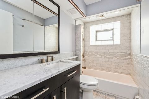 Tiny photo for 6150 S Kensington Avenue #102, Countryside, IL 60525 (MLS # 12602862)