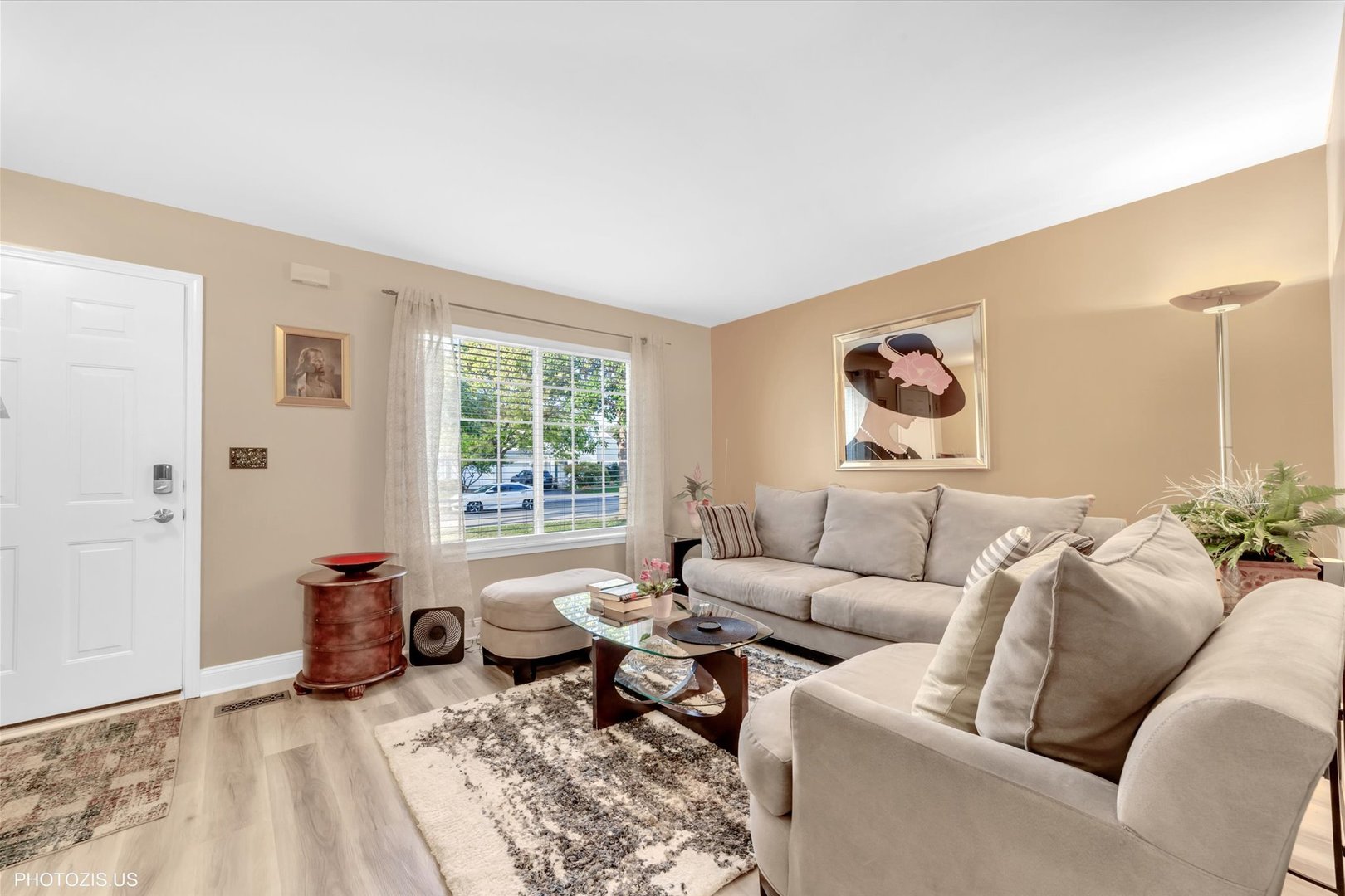 73 W Providence Lane