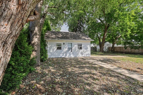 Tiny photo for 604 E Houghton Street, Tuscola, IL 61953 (MLS # 12746826)