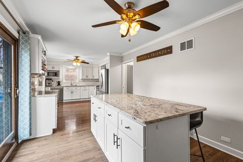 Tiny photo for Chicago, IL 60646 (MLS # 12610582)