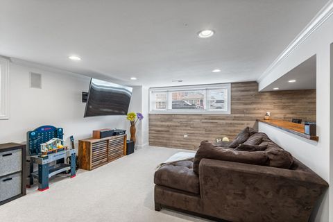 Tiny photo for Chicago, IL 60646 (MLS # 12610582)