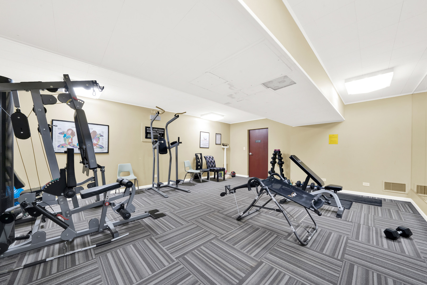 6833 N Kedzie Avenue 709