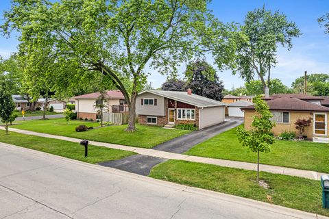 Tiny photo for 320 Marshall Road, Bensenville, IL 60106 (MLS # 12406754)