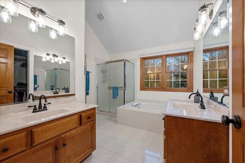 Tiny photo for 2025 Gillenwater Street, Batavia, IL 60510 (MLS # 12516460)