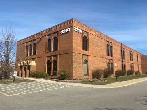 2210 MIDWEST Road Oak Brook IL 60523