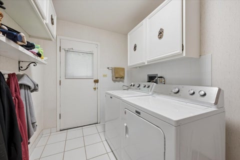 Tiny photo for 3724 Winnetka Road, Glenview, IL 60026 (MLS # 12639922)