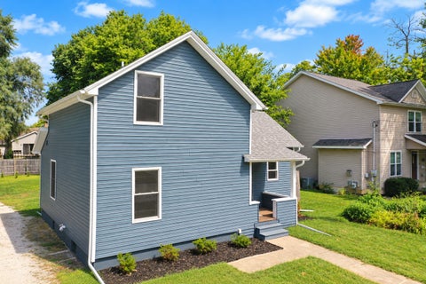 Tiny photo for 406 E Willow Street, Normal, IL 61761 (MLS # 12757782)