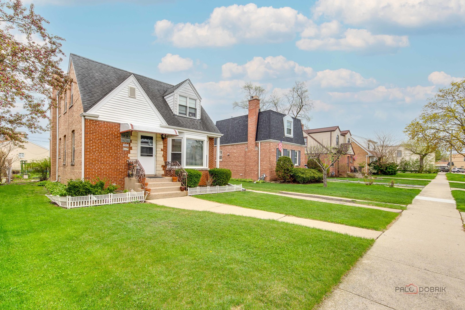 7523 W CLEVELAND Street