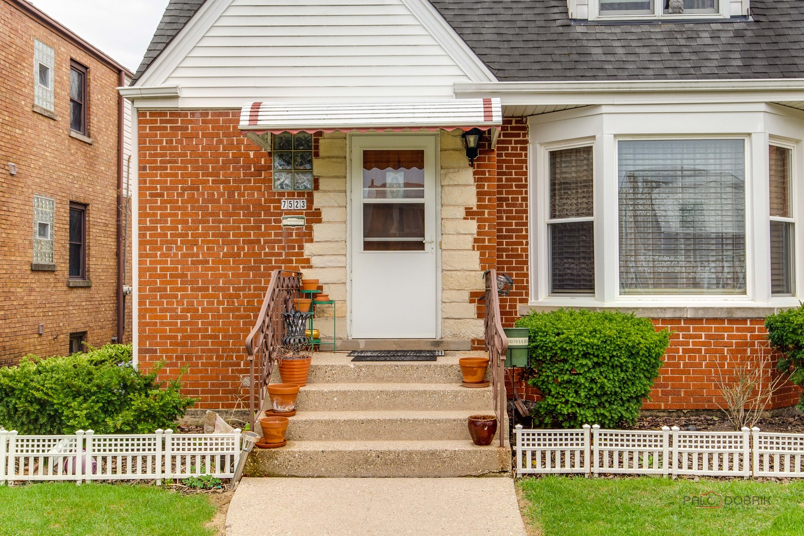 7523 W CLEVELAND Street