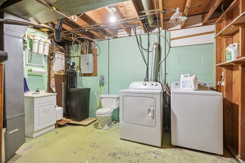 Tiny photo for 902 25th Avenue, East Moline, IL 61244 (MLS # 12779625)