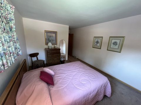 Tiny photo for 880 S Washington Street, Elmhurst, IL 60126 (MLS # 12426814)