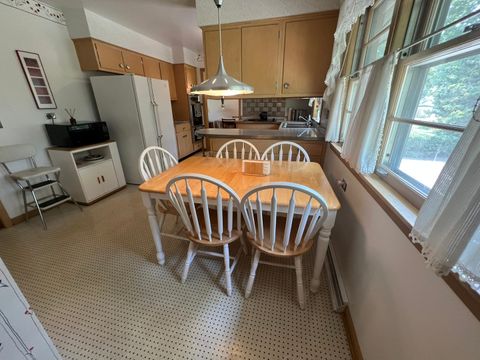 Tiny photo for 880 S Washington Street, Elmhurst, IL 60126 (MLS # 12426814)