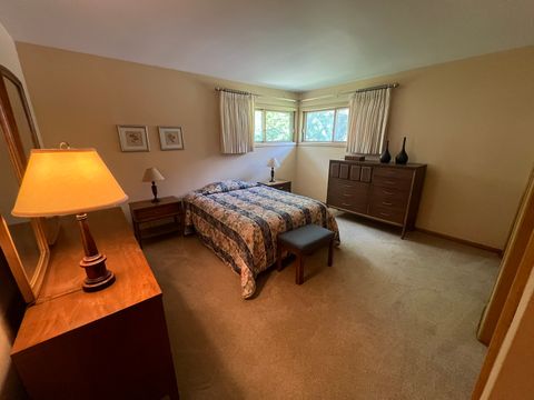 Tiny photo for 880 S Washington Street, Elmhurst, IL 60126 (MLS # 12426814)