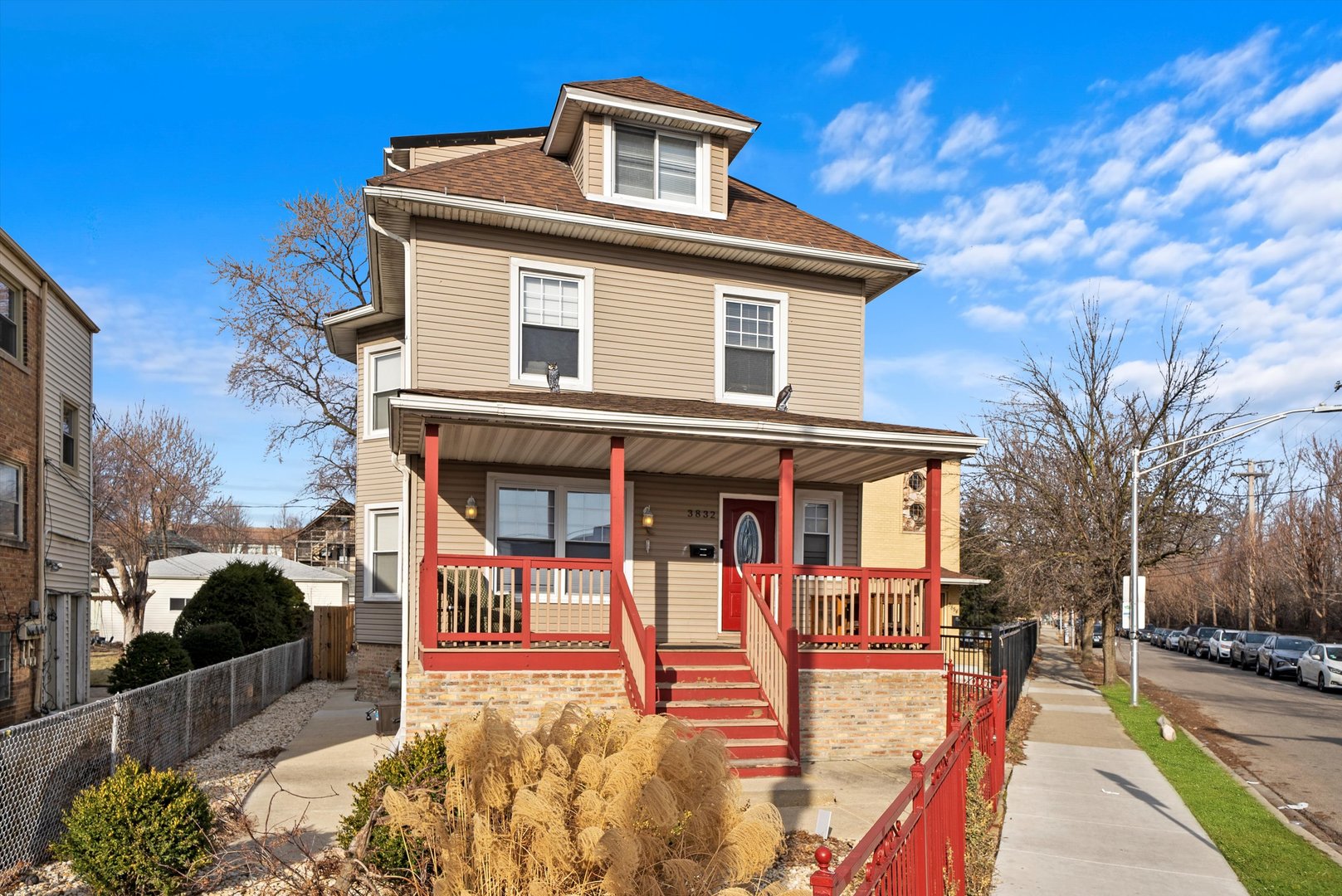 3832 N Pulaski Road