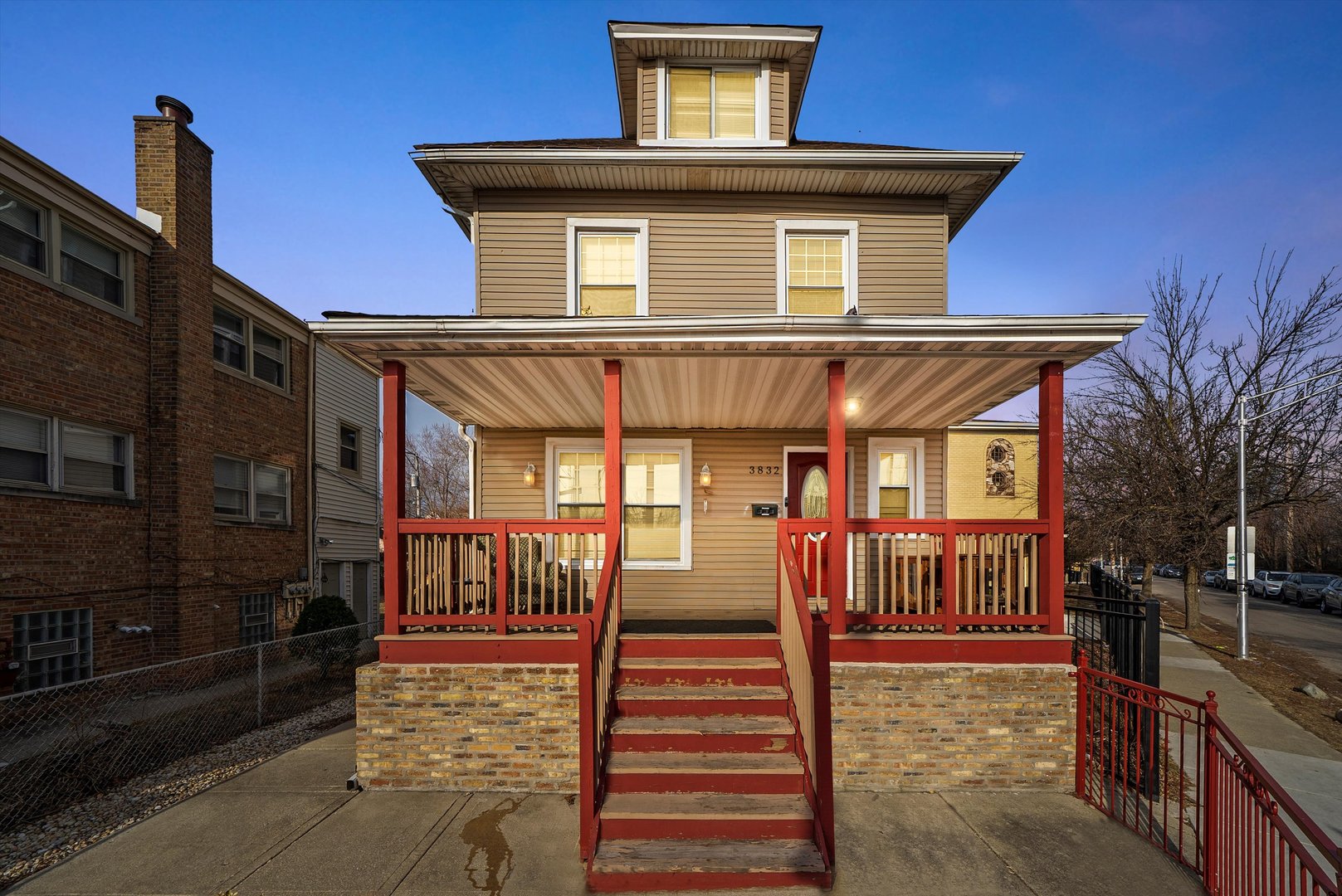 3832 N Pulaski Road
