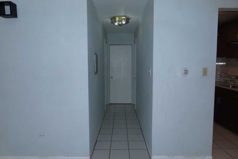 Tiny photo for 6B E DUNDEE QUARTER Drive #201, Palatine, IL 60074 (MLS # 12677129)