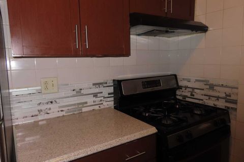 Tiny photo for 6B E DUNDEE QUARTER Drive #201, Palatine, IL 60074 (MLS # 12677129)