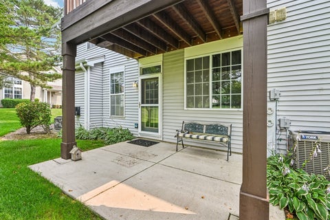 Tiny photo for 519 King Avenue, East Dundee, IL 60118 (MLS # 12707650)