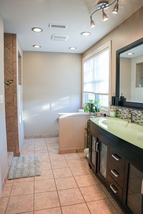 Tiny photo for 33 Foxglove Court, Streamwood, IL 60107 (MLS # 12536360)