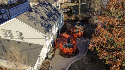 Tiny photo for 33 Foxglove Court, Streamwood, IL 60107 (MLS # 12536360)