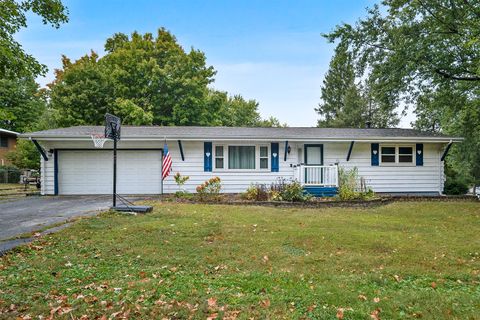 8468 Carriage Hills Road Bloomington IL 61705