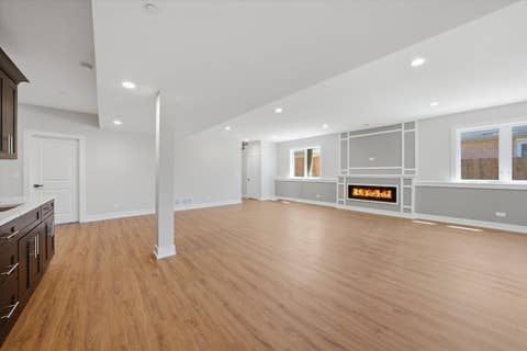Tiny photo for 8011 S Oconto Avenue, Bridgeview, IL 60455 (MLS # 12636555)