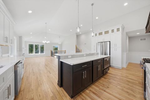 Tiny photo for 8011 S Oconto Avenue, Bridgeview, IL 60455 (MLS # 12636555)