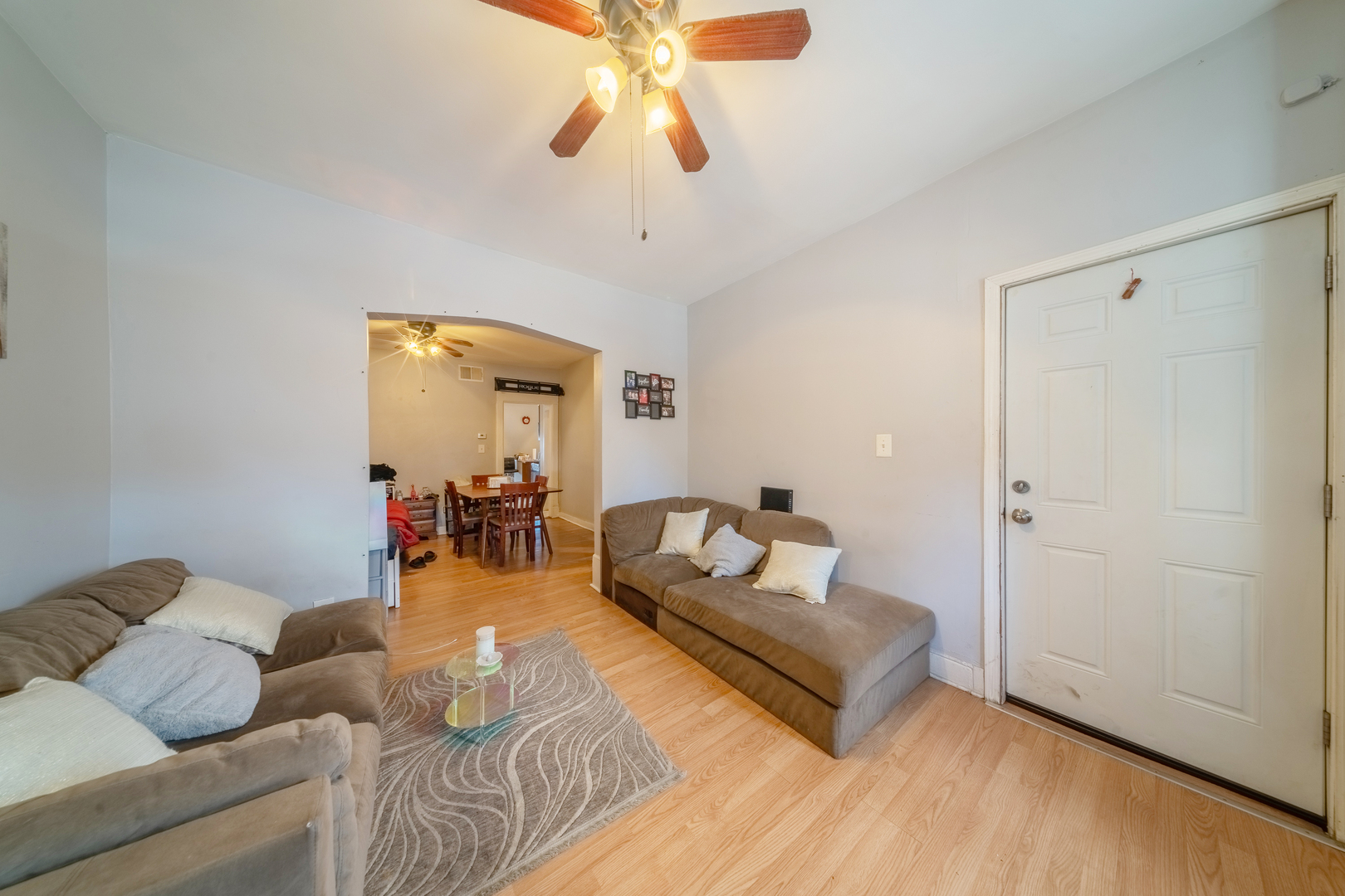 4116 N Kedzie Avenue