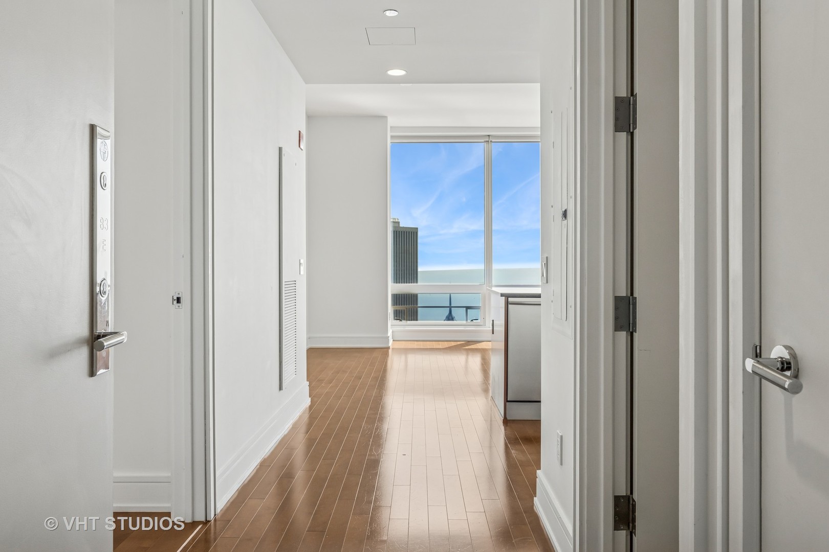 401 N Wabash Avenue 83-E