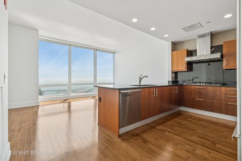 Tiny photo for 401 N Wabash Avenue #83E, Chicago, IL 60611 (MLS # 12425165)