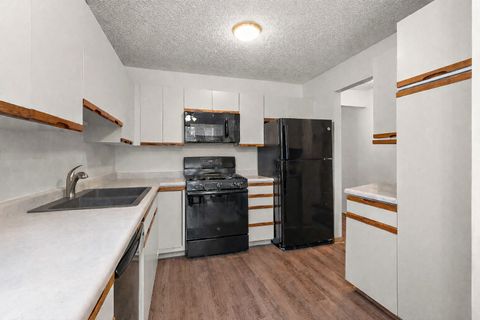 Tiny photo for Palos Heights, IL 60463 (MLS # 12582715)