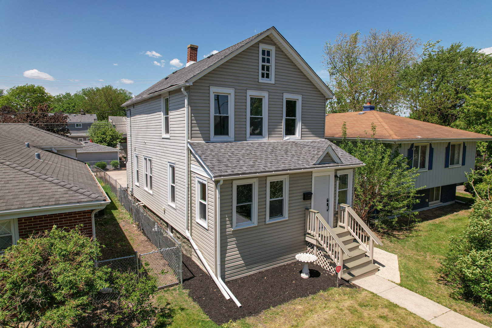 Listing image 4