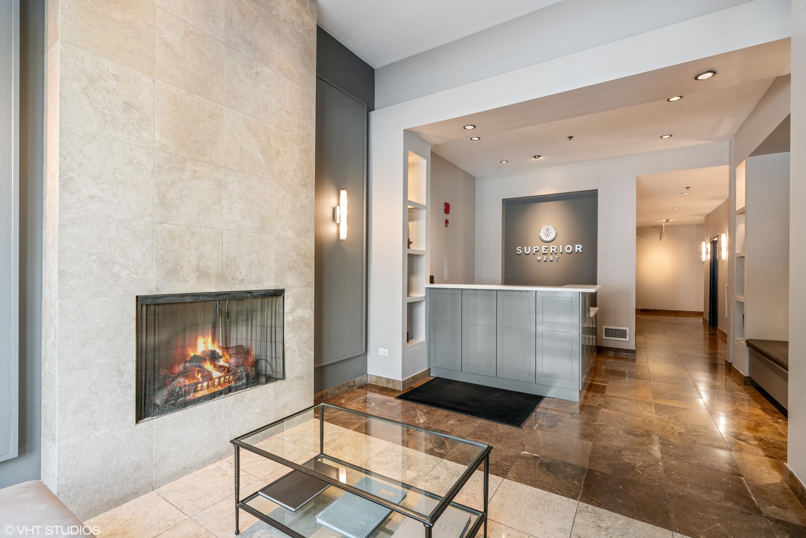 101 W Superior Street 905