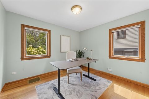 Tiny photo for 715 S Catherine Avenue, La Grange, IL 60525 (MLS # 12484759)