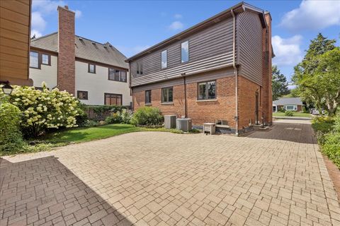 Tiny photo for 715 S Catherine Avenue, La Grange, IL 60525 (MLS # 12484759)