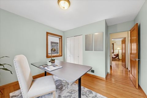 Tiny photo for 715 S Catherine Avenue, La Grange, IL 60525 (MLS # 12484759)