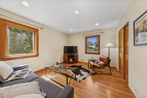 Tiny photo for 715 S Catherine Avenue, La Grange, IL 60525 (MLS # 12484759)